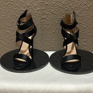 Nicole Miller Artelier black satin bowtie 4 inch heels
